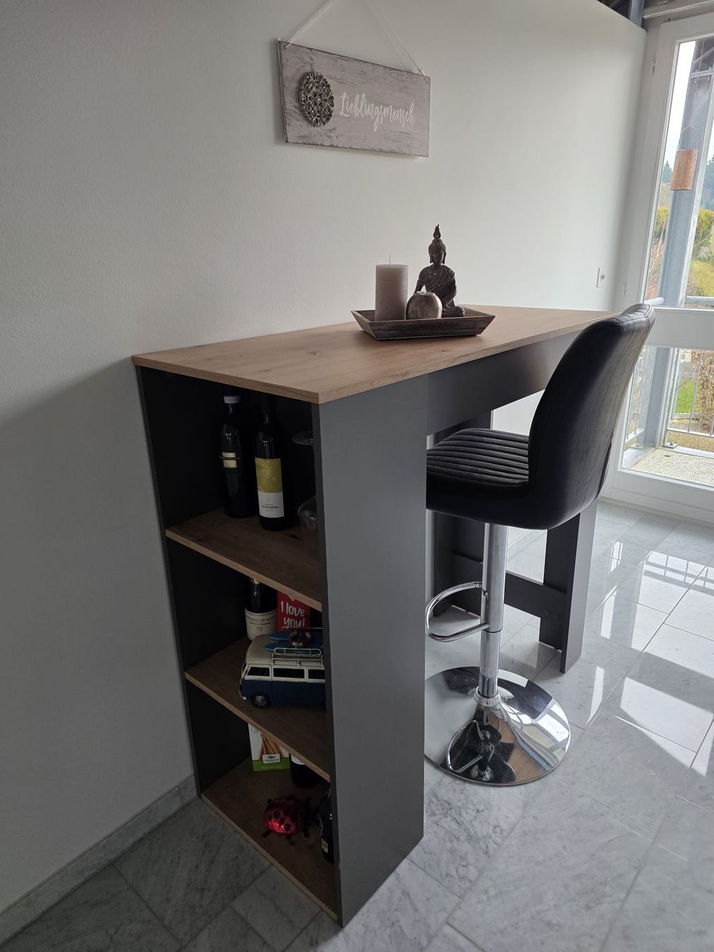 Ladenausstattungen & Messebau:  Bartisch inkl. Sessel,  neuwertig – Gebraucht aus Lengnau AG von Flims2 2
