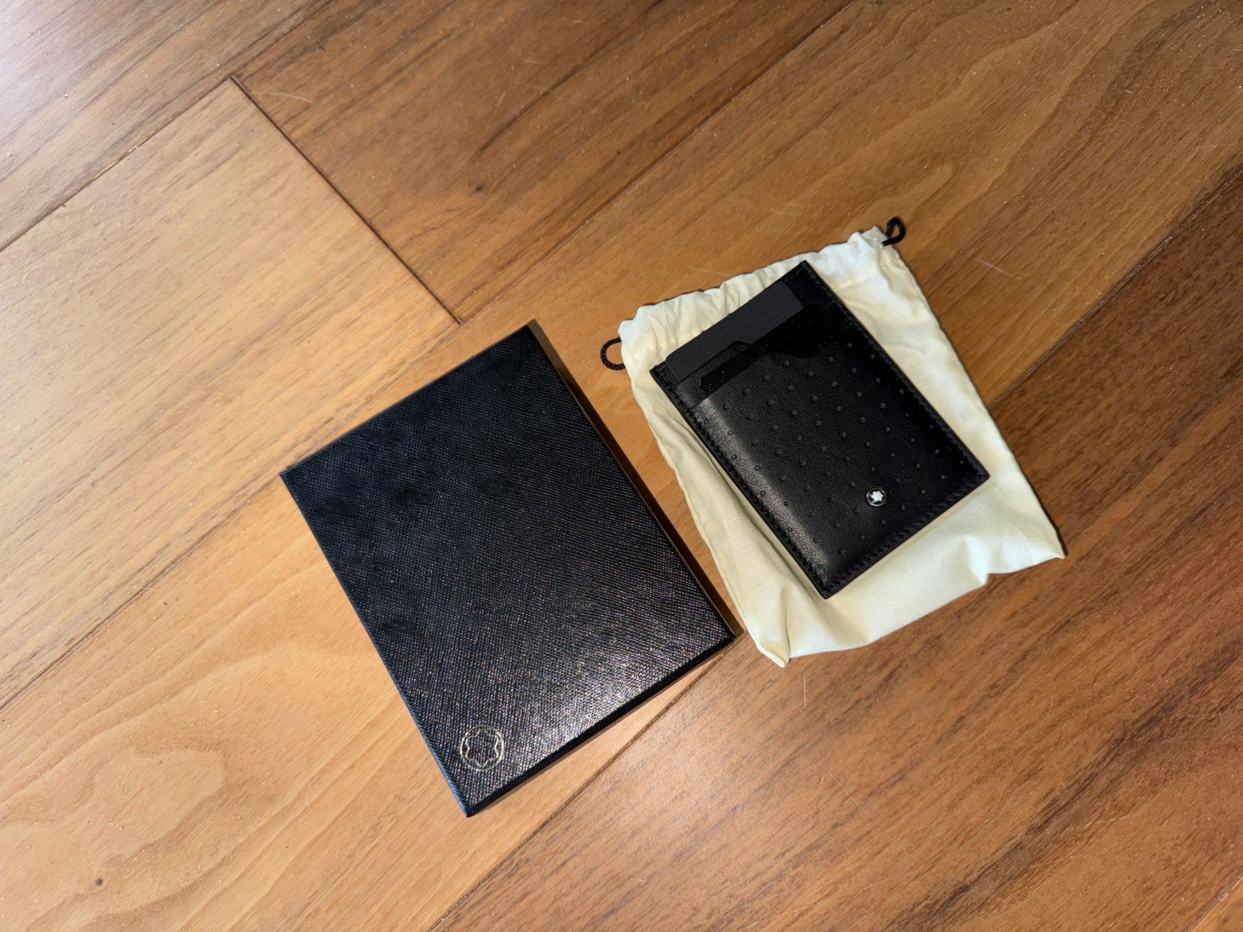 Montblanc Portafogli: New Montblanc leather cardholder – Nuovo e nell'imballaggio originale da St-Sulpice VD venduto da juhdu