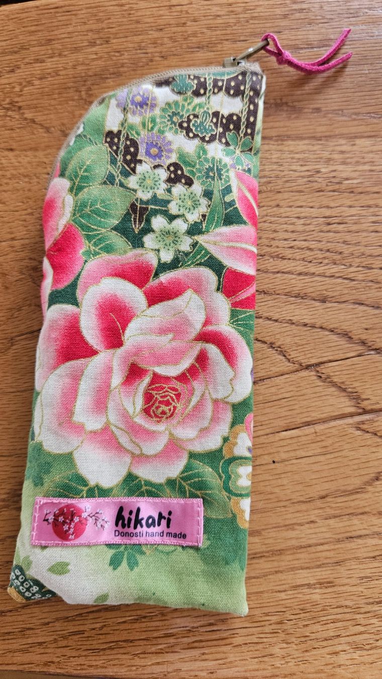 Altro in  Abbigliamento & Accessori: Hikari Handmade Etui aus japanischem Stoff – Nuovo (secondo la descrizione) da Thalwil venduto da pastler