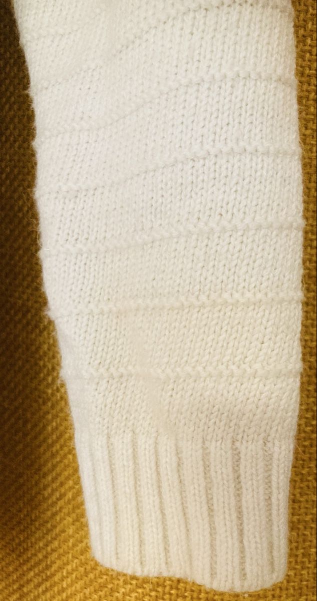 Pullover & Sweatshirts: Pullover blanc en coton – Gebraucht aus Ardon von hel_2sxp 4