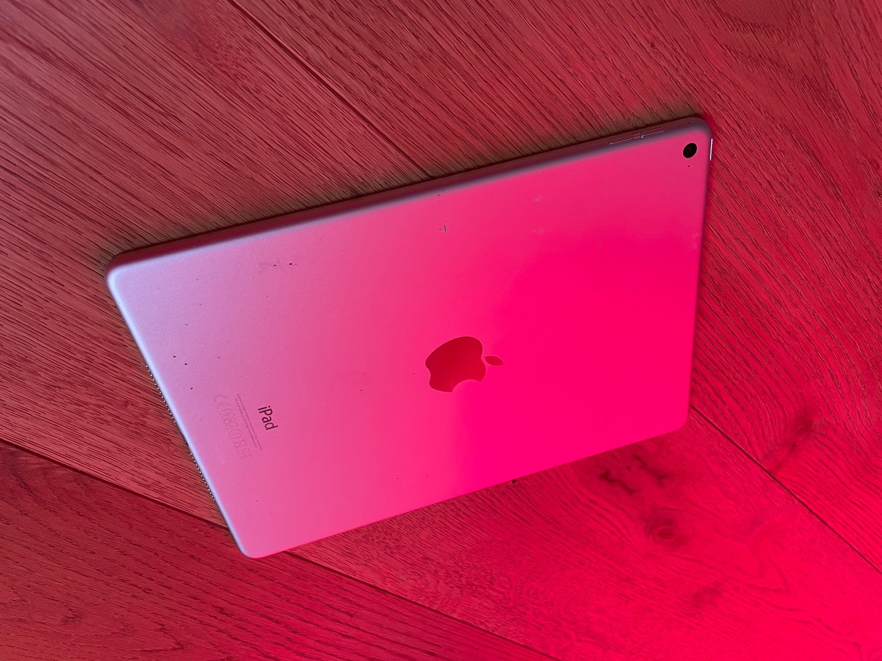Apple Tablet PC: Apple iPad Air 2 – Gebraucht aus Uerzlikon von len_v9g7 2