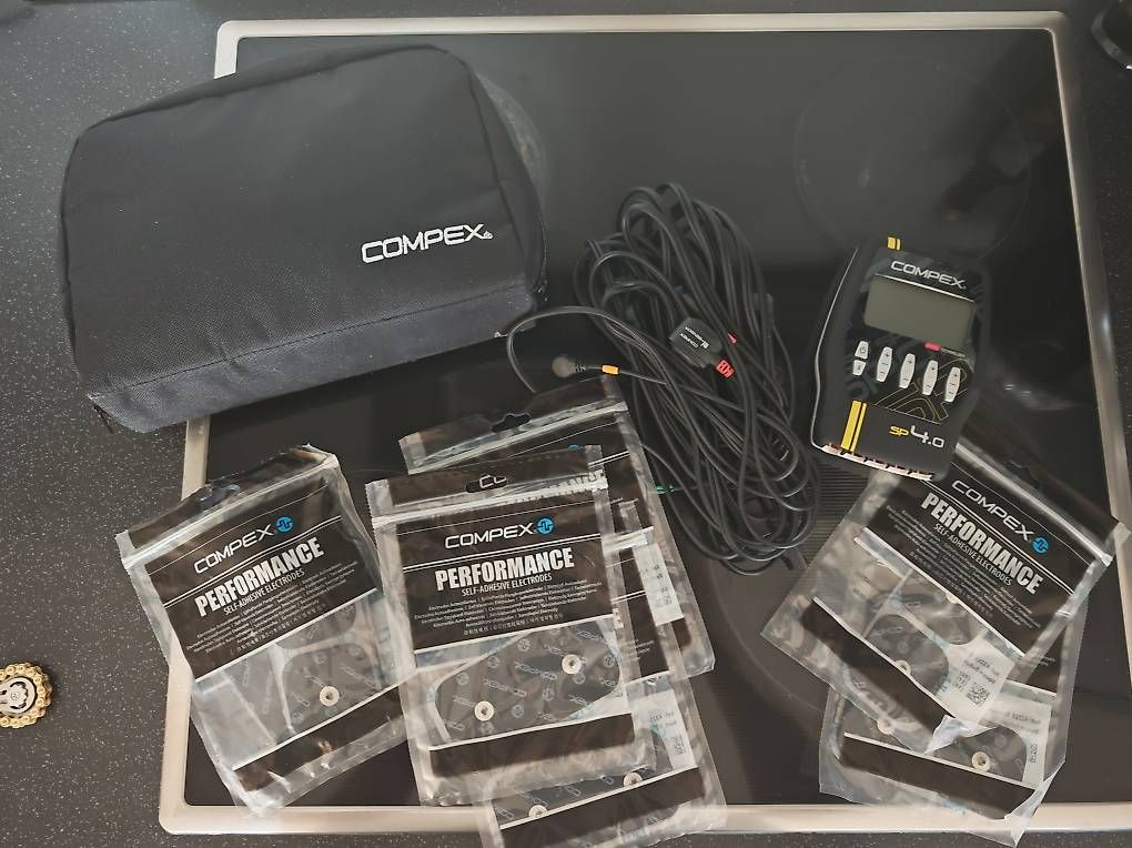 Compex Dispositivi per massaggi: Compex SP 4.0 EMS Muskelstimulationsgerät – Usato da Solothurn venduto da Qlex 1