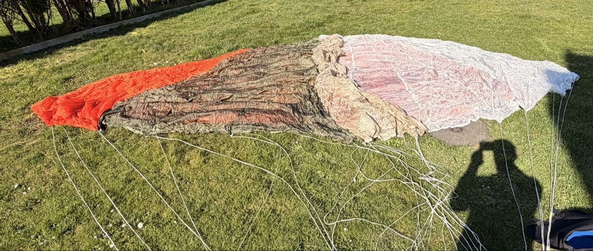 Flug- & Drachensport: Fallschirmkappe – Gebraucht aus Glattfelden von FlyCessna 3
