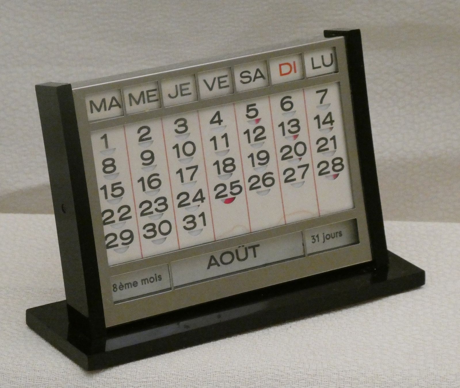 Calendari: Vintage / Calendrier perpétuel vers 1960. – Usato da Fribourg venduto da will69 1