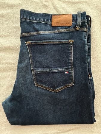 Jeans Tommy Hilfiger modello Layton Extra Slim fit