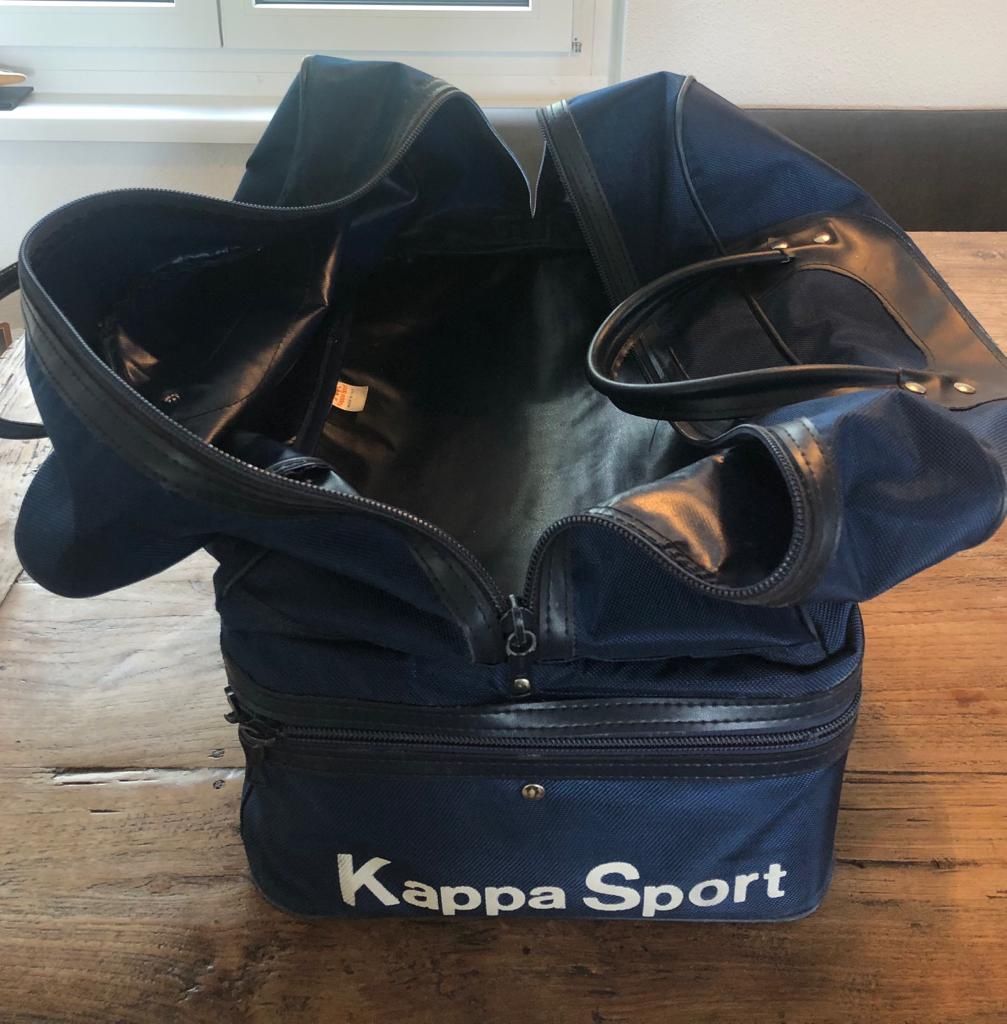 Taschen: Juventus Training Tasche Vintage. – Gebraucht aus Zürich von Sunnyflower97 1