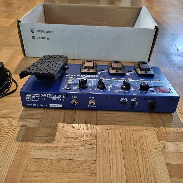 Strumenti musicali: Gitarren Effektboard Zoom GFX-3 – Usato da Thun venduto da Hirse27 3