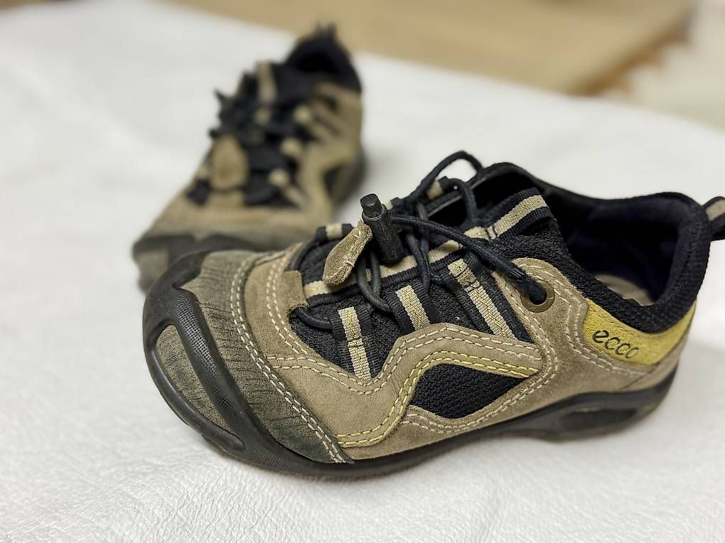 Ecco Scarpe per ragazzi: Ecco Kinder Trekkingschuhe Wanderschuh Gr.28 – Usato da Staefa venduto da mic_2yqj