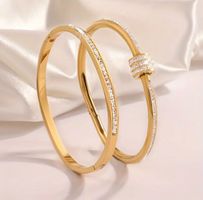 Goldenes Edelstahl Damen Armreif Set mit Zirkonia Steinen