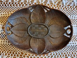 Vintage Holztablett – Black Forest Stil, geschnitzt