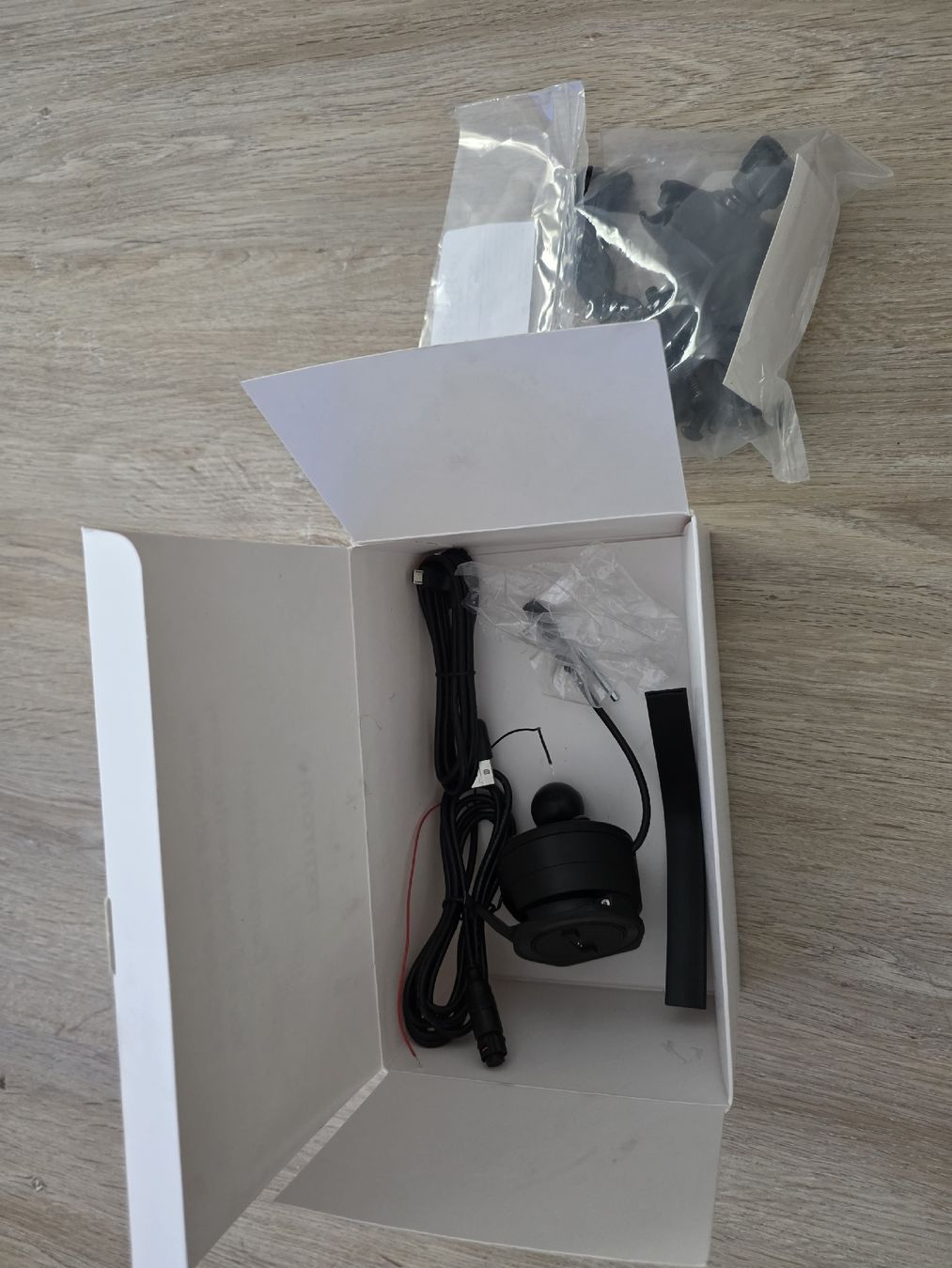 Tomtom Navigatori: GPS TomTom rider 400 accessoires Boîte complète – Usato da Genève venduto da Dany116 3