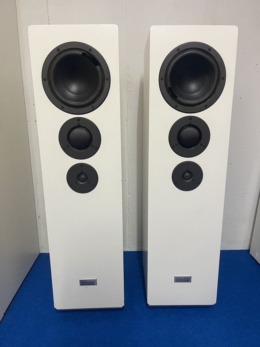 Dynaudio Haut-parleurs: Dynaudio Compound 4 – Défectueux à Diegten par one_csj6