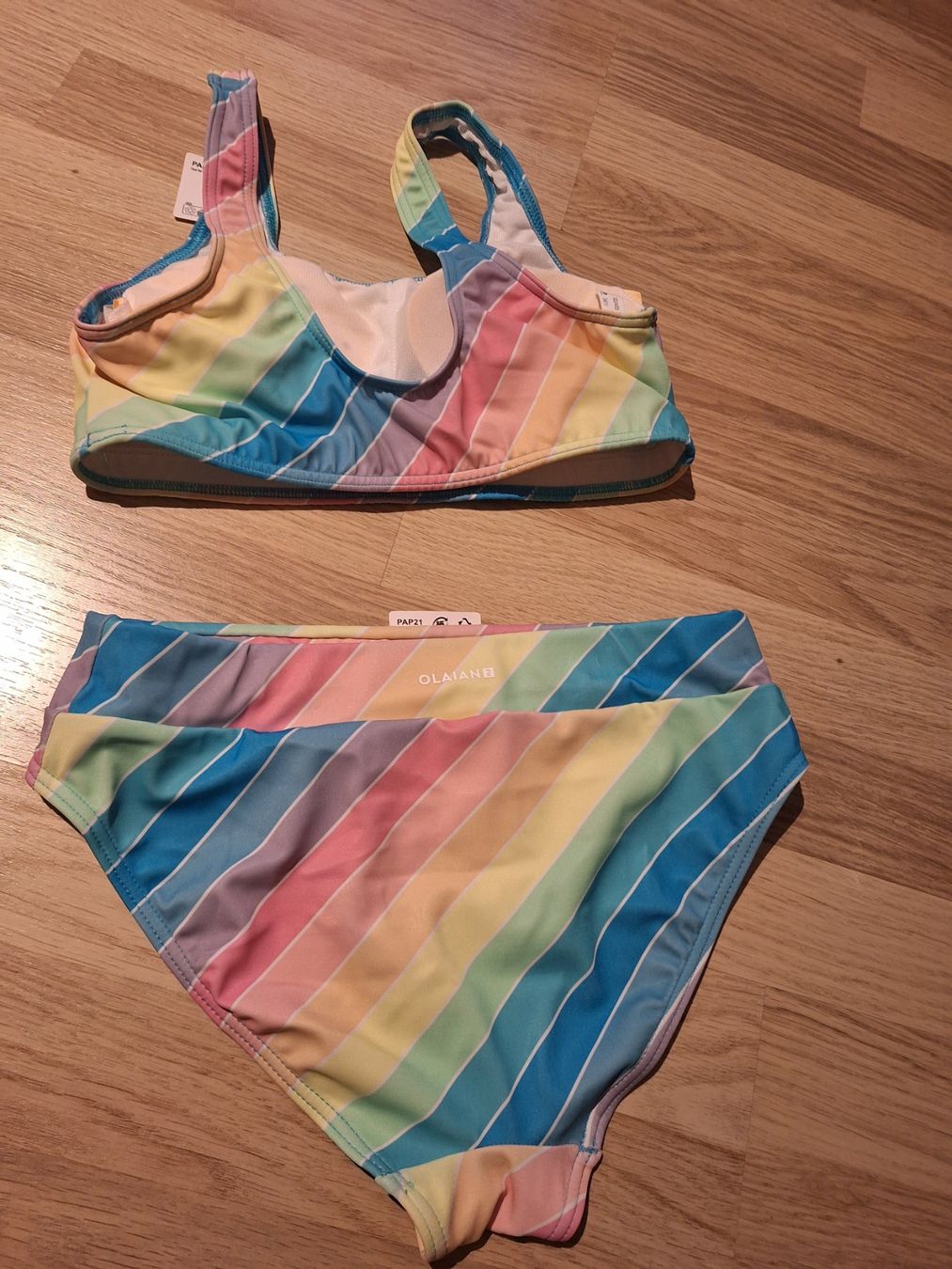 Costumi da bagno & Bikini: Neuer, gestreifter Regenbogen Bikini, Grösse 164 – Nuovo e nell'imballaggio originale da Biberist venduto da rospel 2