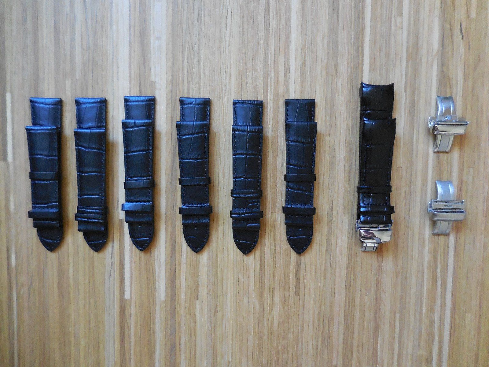 Bracelets: TISSOT - Lederarmbänder, schwarz – Neuf avec emballage d'origine à Waldstatt par 37bernhard79 1