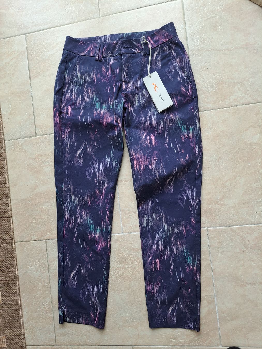 Kjus Pantaloni: Neu Kjus Golfhose Damen 34 – Nuovo e nell'imballaggio originale da Urdorf venduto da villakagu