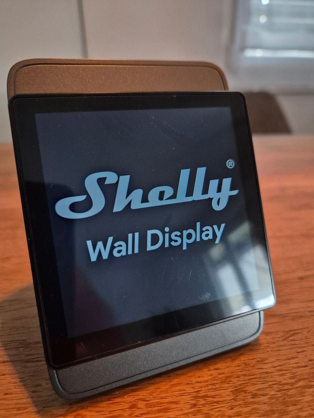 Shelly Schalter: Shelly Wall Display mit Sonoff Tischständer – Gebraucht aus Uerkheim von Samia07
