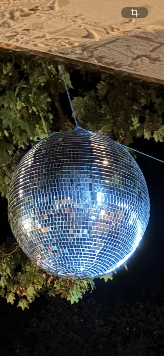 Tutte le decorazioni: Discokugel ca. 90cm Durchmesser – Usato da Zürich venduto da jjjb21777