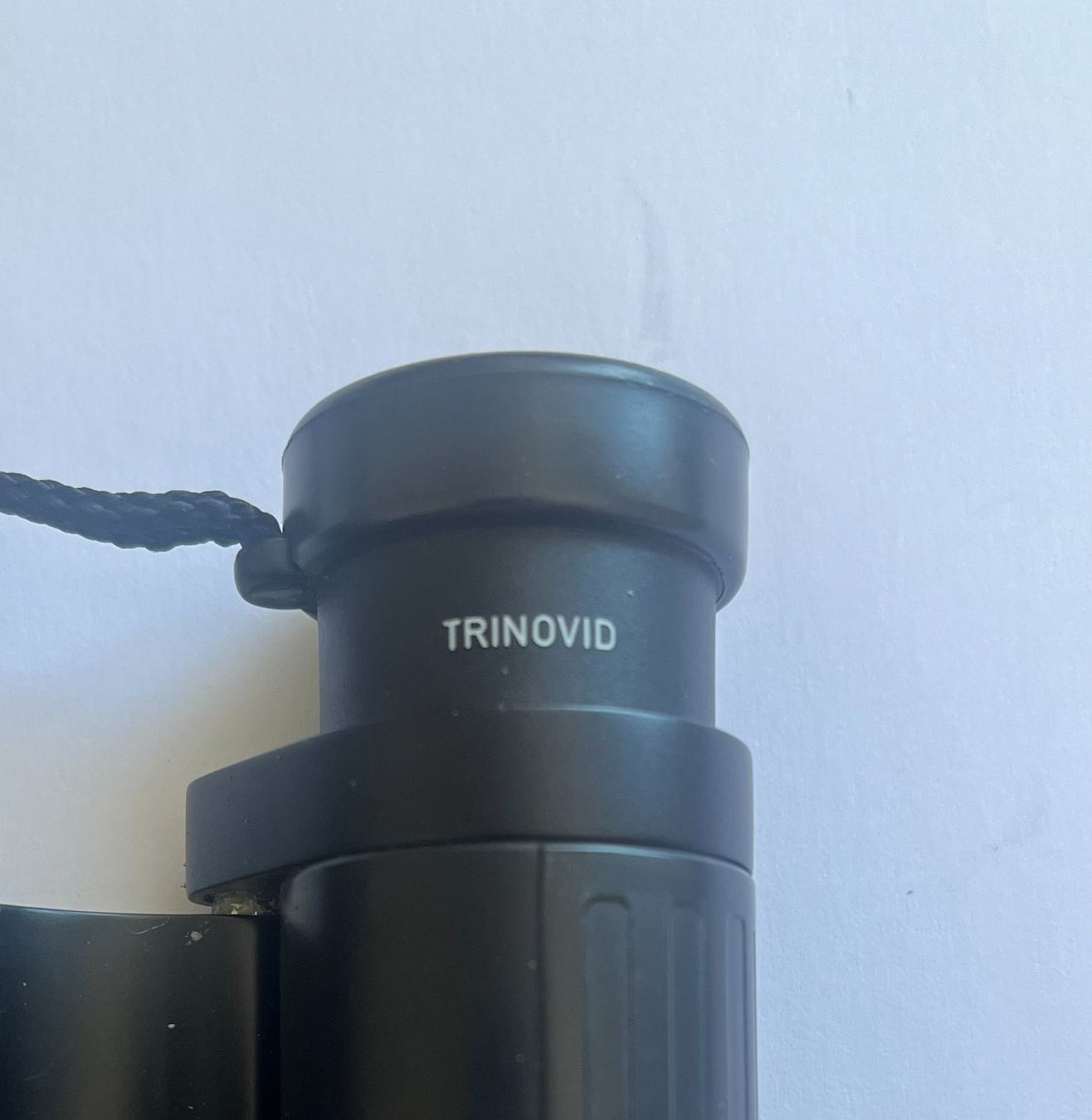 Leica Binocoli: LEICA TRINOVID 8X20 BCA FERNGLAS – Usato da Schaffhausen venduto da Cyrill39 4