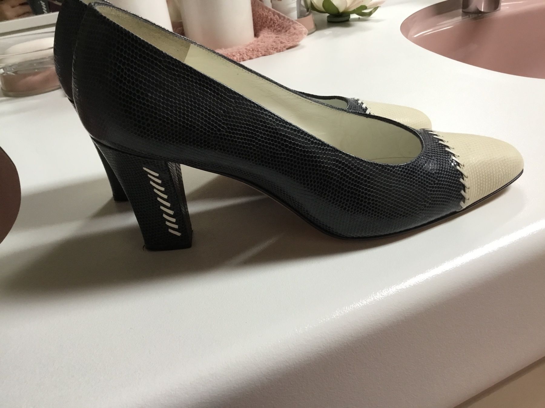 Scarpe da donna: Escarpins Bruno Maggli Bologne – Nuovo (secondo la descrizione) da Cortaillod venduto da shaona