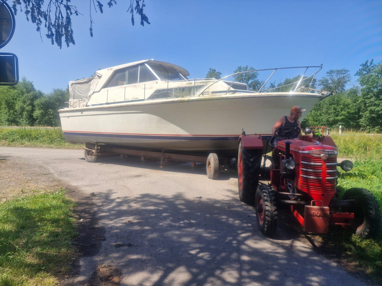 Chris Craft Boote: Boot für Baster – Gebraucht aus Galmiz von eggerswerkstatt