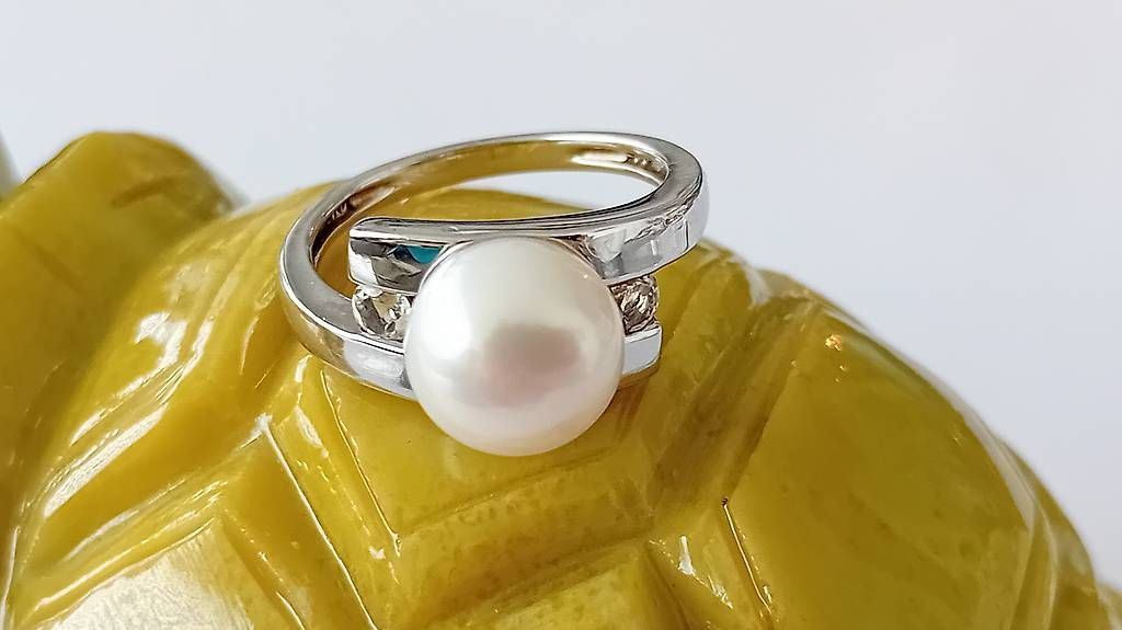 Anelli: Ring Silber mit Perle und Weisstopas – Usato da Stans venduto da wer_fd5f