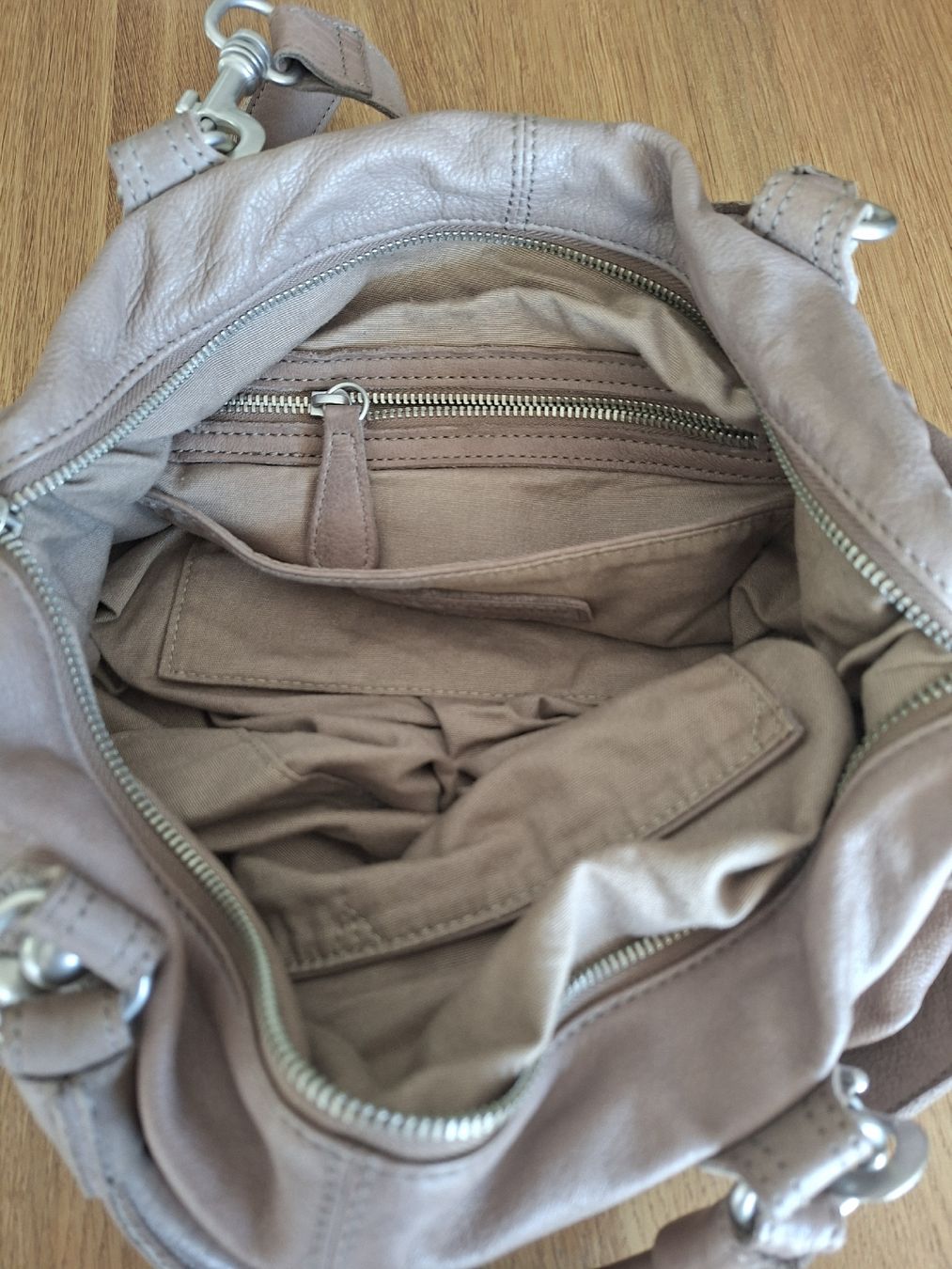 Liebeskind Borse da donna: Ledertasche Liebeskind – Usato da Rain venduto da pri_k9km 1
