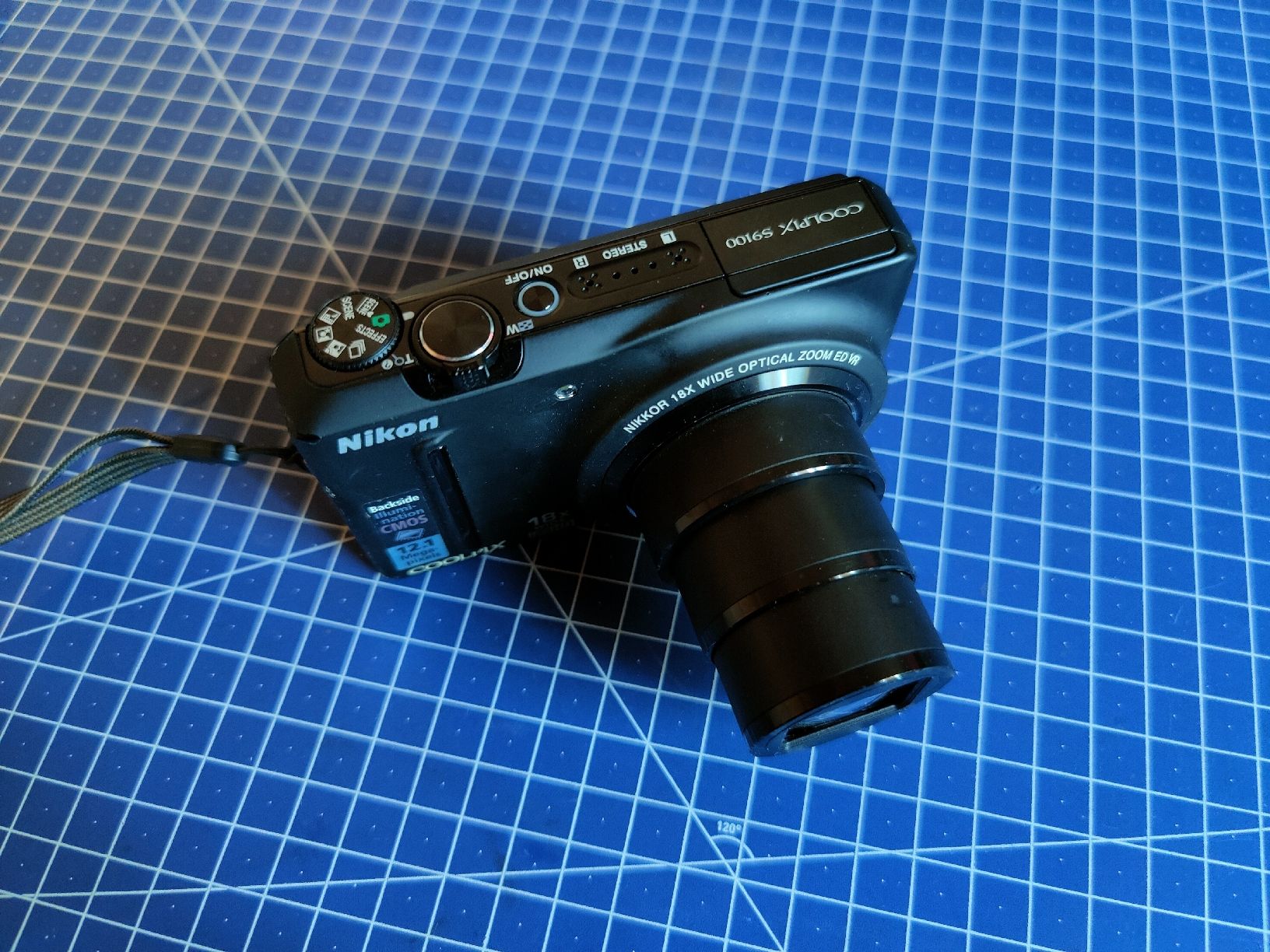 Nikon Appareil photo: Nikon coolpix S9100 – D'occasion à Saignelégier par 2CoB9 2