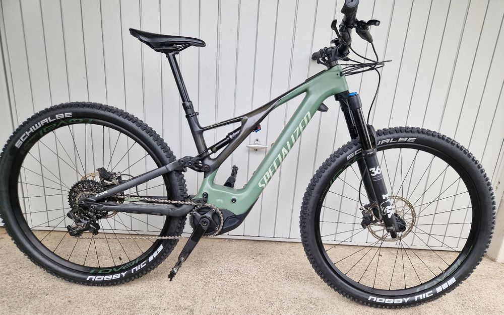 700WH SPEZIALIZED TURBO LEVO EXPERT CARBON 9.999chf top S3 (Gebraucht ...