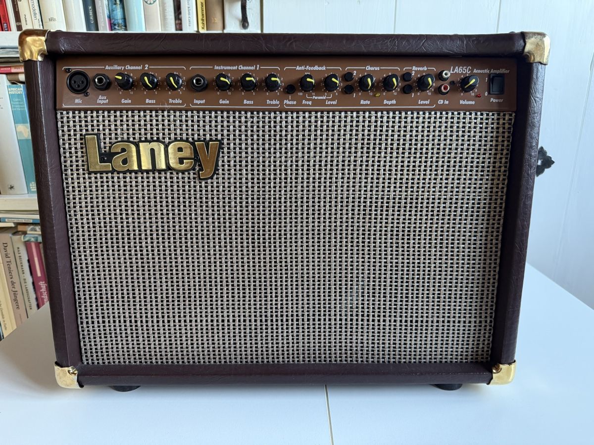 Laney Amplificatori: Laney Gitarrenverstärker und separater Verzerrer – Nuovo (secondo la descrizione) da Lupsingen venduto da slb_2wtb