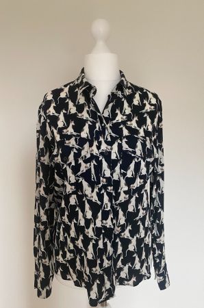 Mango Bluse mit Hunde-Print – Gr. M, modern & besonders
