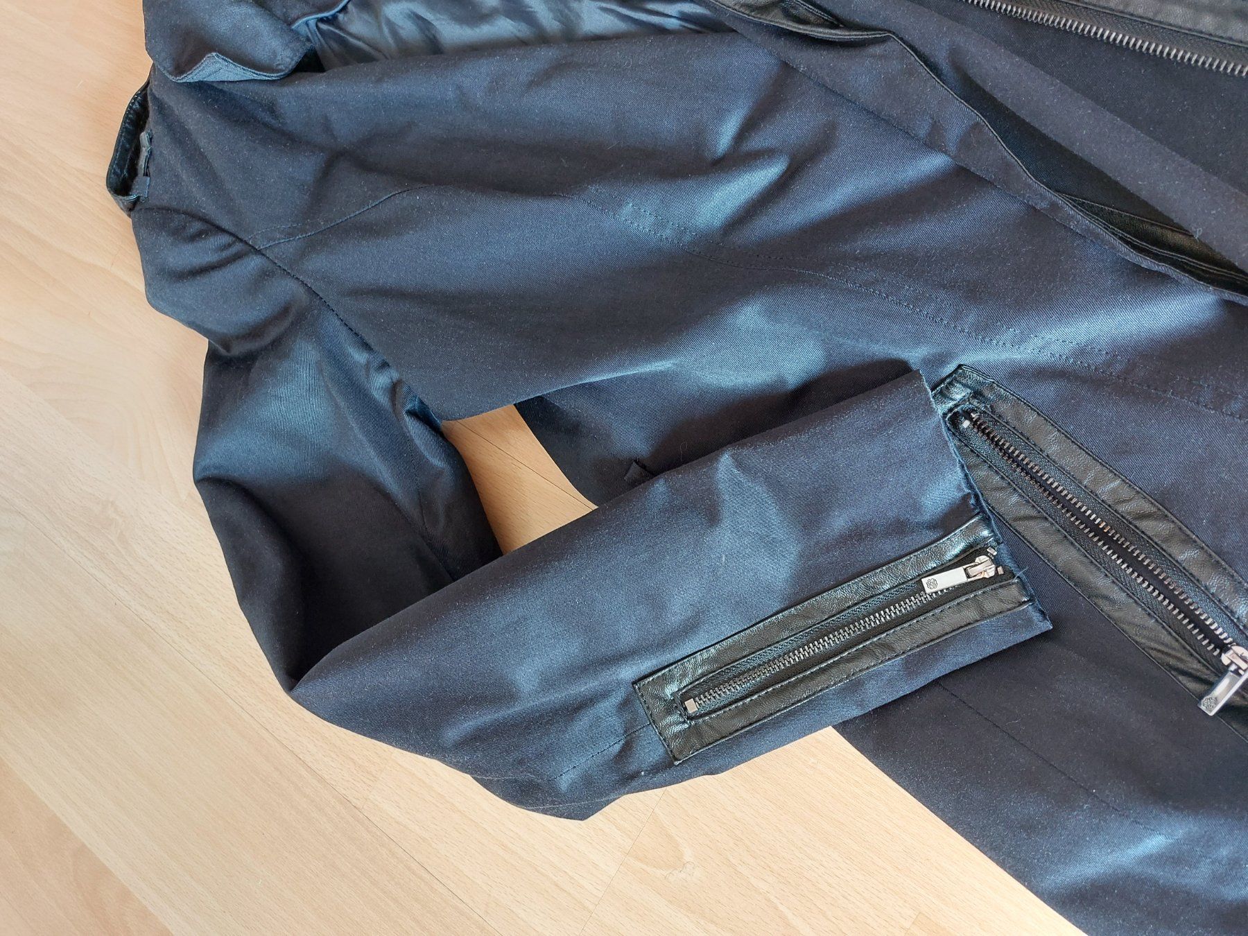 Morgan Cappotti: Trench coat Morgan – Usato da Plan les Ouates venduto da goodswiss 2