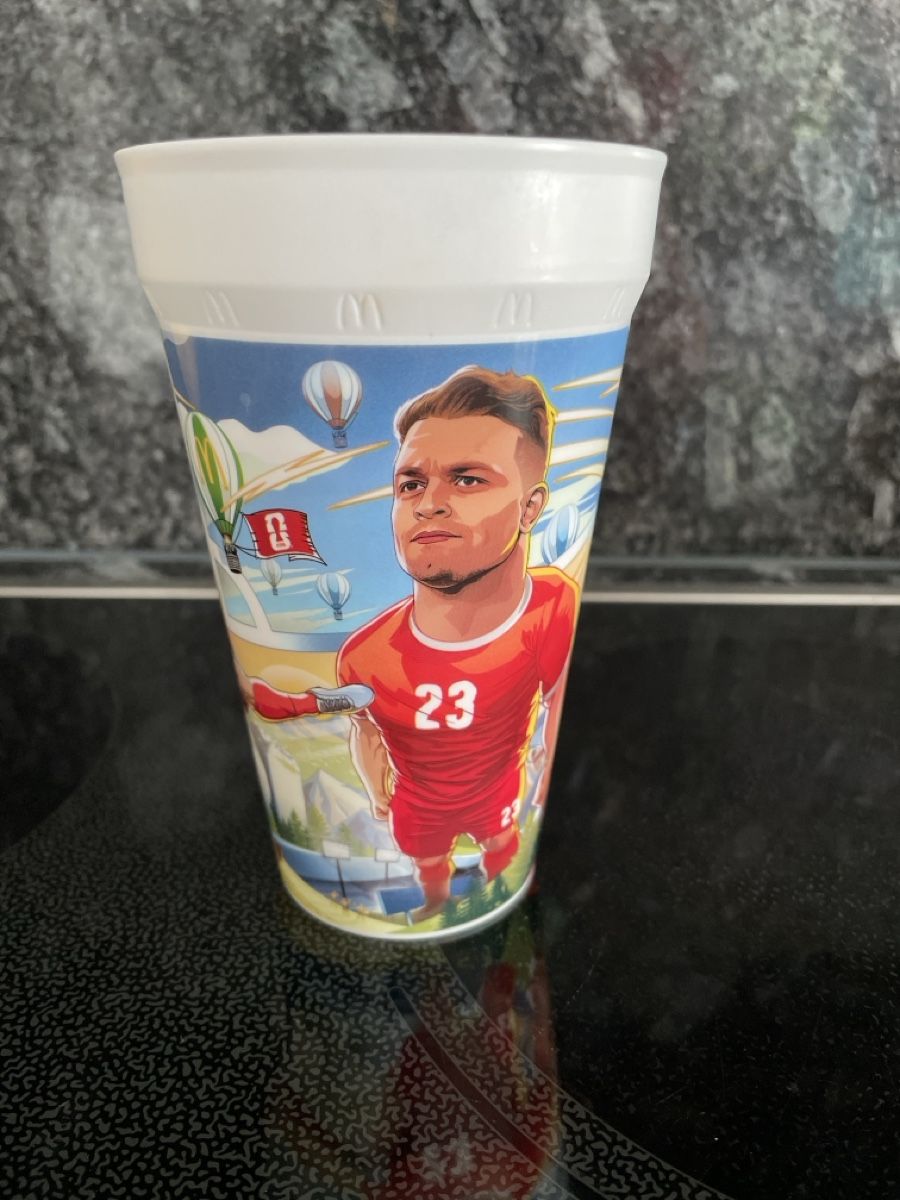 Bicchieri: Mc Donalds Becher WM Shaqiri – Nuovo (secondo la descrizione) da Rotkreuz venduto da Rajah