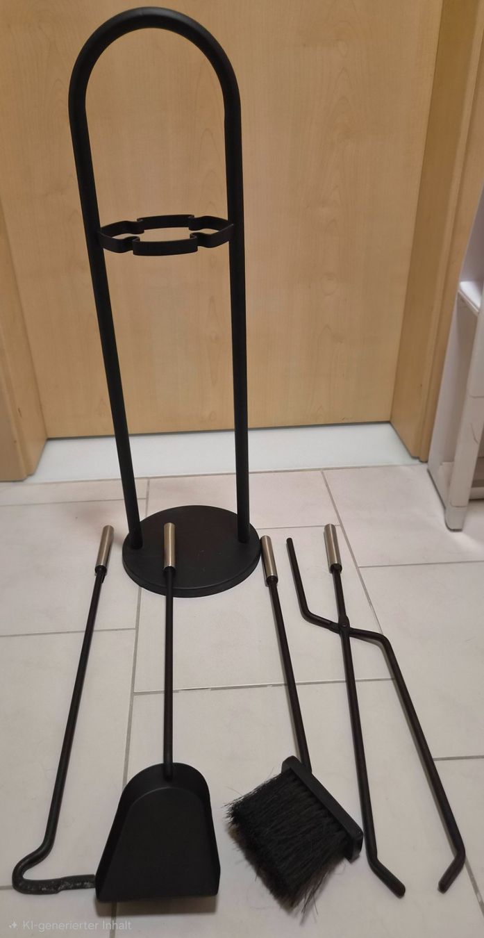 Alle Werkzeuge: Kamingarnitur 4-teilig – Gebraucht aus Bischofszell von -fr-5 2