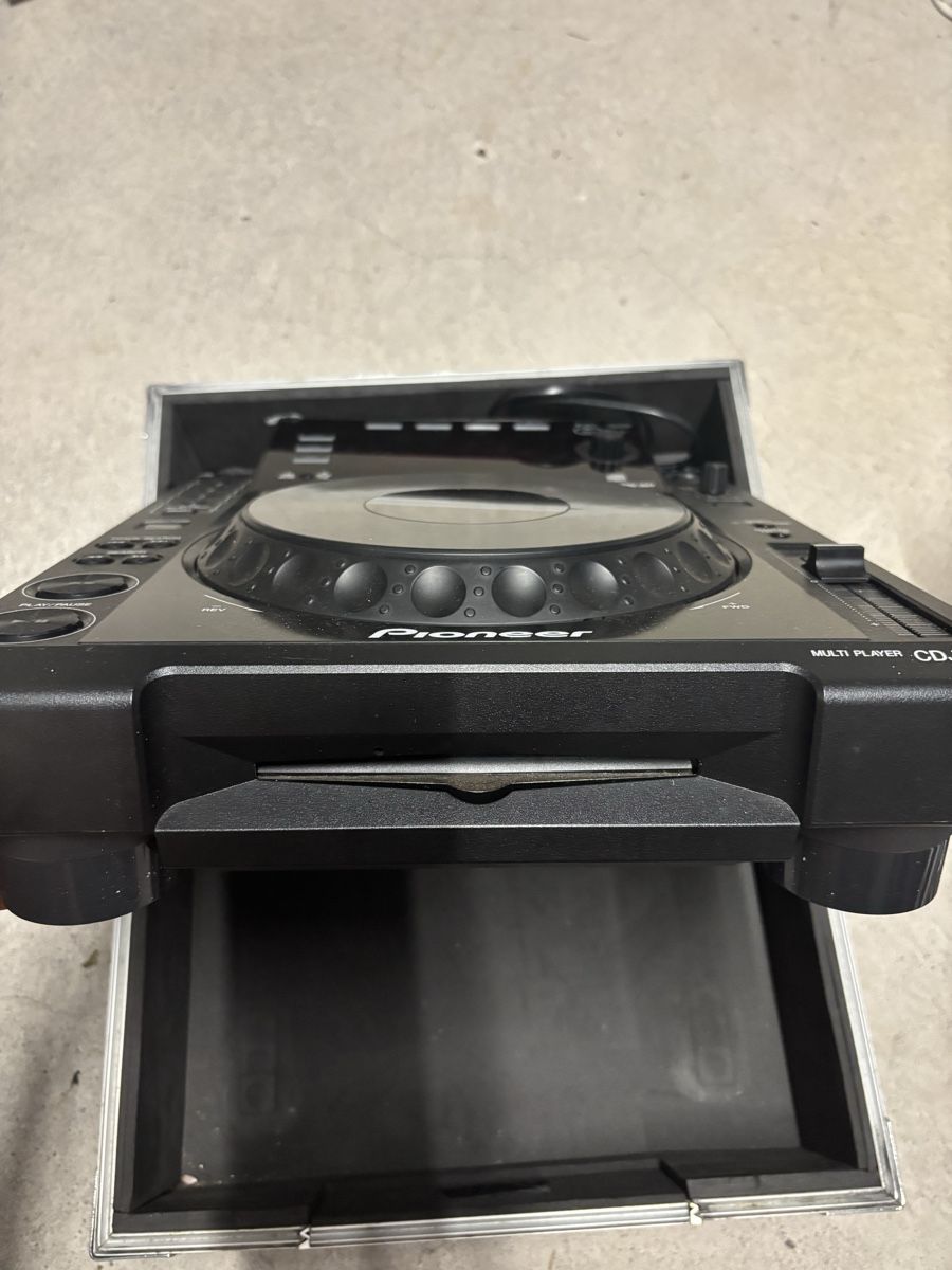 Pioneer Sistemi audio & multimediali: Pioneer CDJ-900 Multi Player mit Case guter Zustand – Usato da Lupfig venduto da Corona3 1