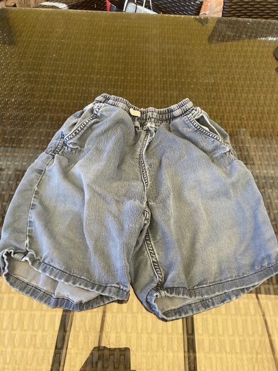 Pantaloni: Junge Jeans Shorts 158 – Usato da Bergdietikon venduto da antovale
