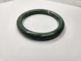 Jade Armreif, Durchmesser 6.5cm, Vintage Schmuckstück💍