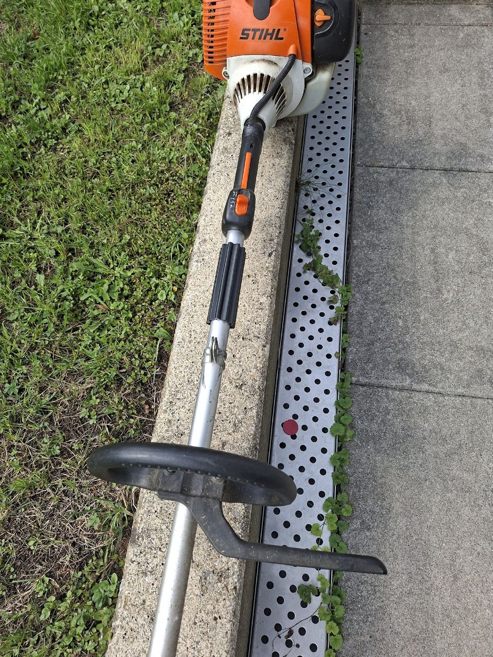 Stihl Tutti gli attrezzi: Motorsense Stihl Benzin gebraucht FS130R – Usato da Bubikon venduto da GeneR82 3