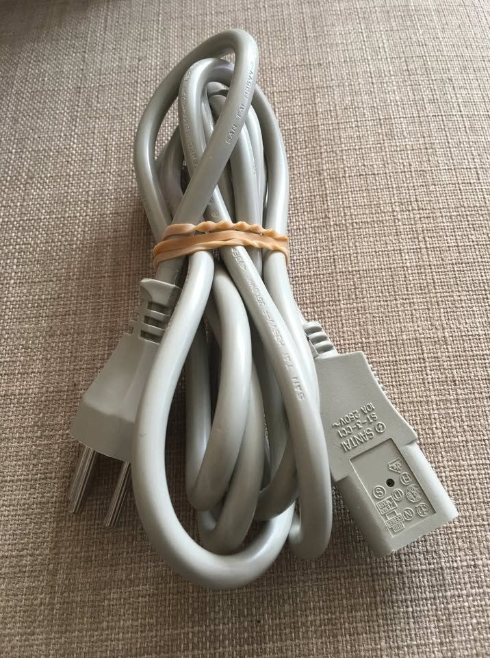 Cavi: Netzstecker Typ T12 / 230 V – Nuovo (secondo la descrizione) da Fislisbach venduto da Flohmarkt.-