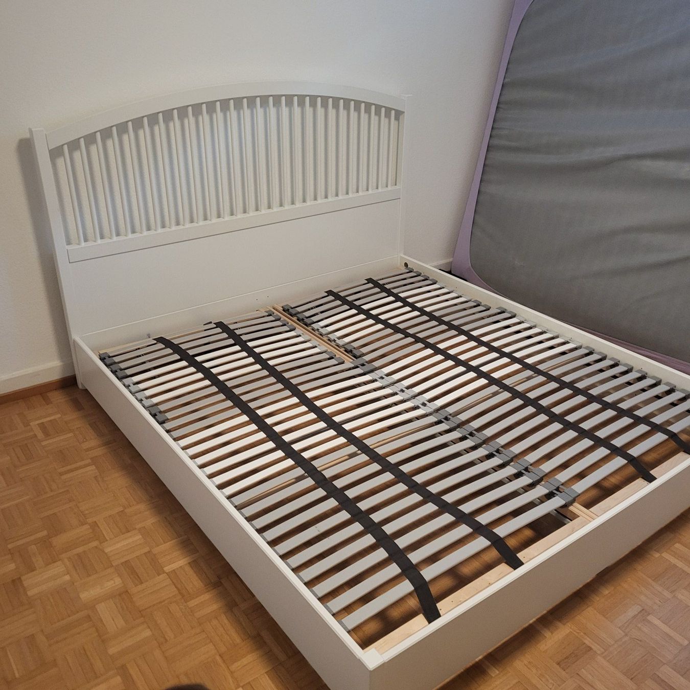 Ikea Lits: Ikea Bett, und Nachttische – D'occasion à Zürich par Ibrahimmm 3