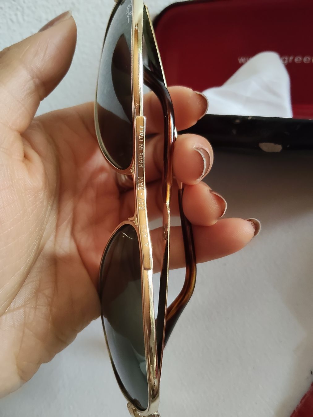 Ray-Ban Occhiali & Lenti: Sonnenbrille Ray-Ban Aviator Gold Gebraucht – Usato da Wil SG venduto da Peachy 3