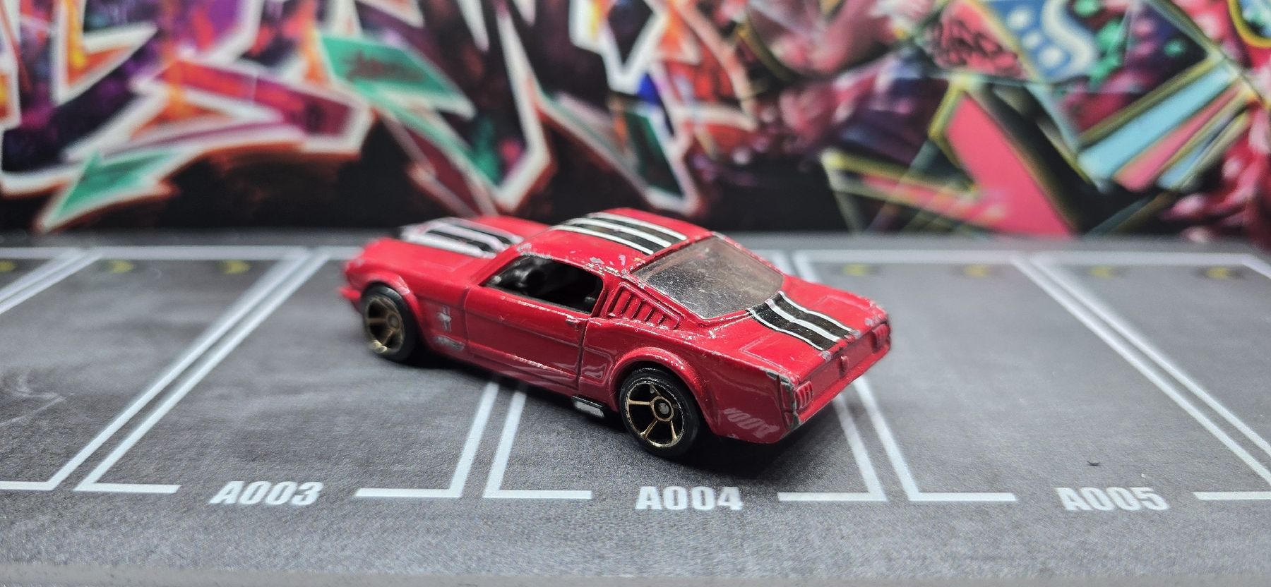 Hot Wheels Modellini d'auto: Hot Wheels Ford Mustang – Usato da Frauenfeld venduto da ufo_yk6c 1