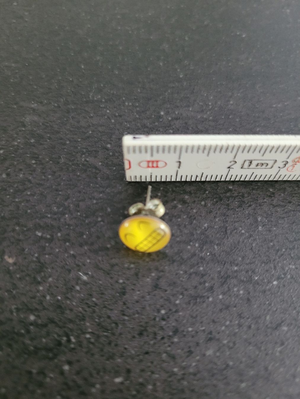 Orecchini pendenti & Orecchini a lobo: Cooler Ohrstecker mit Emoji Motiv – Usato da Büren NW venduto da nie_k6382 2