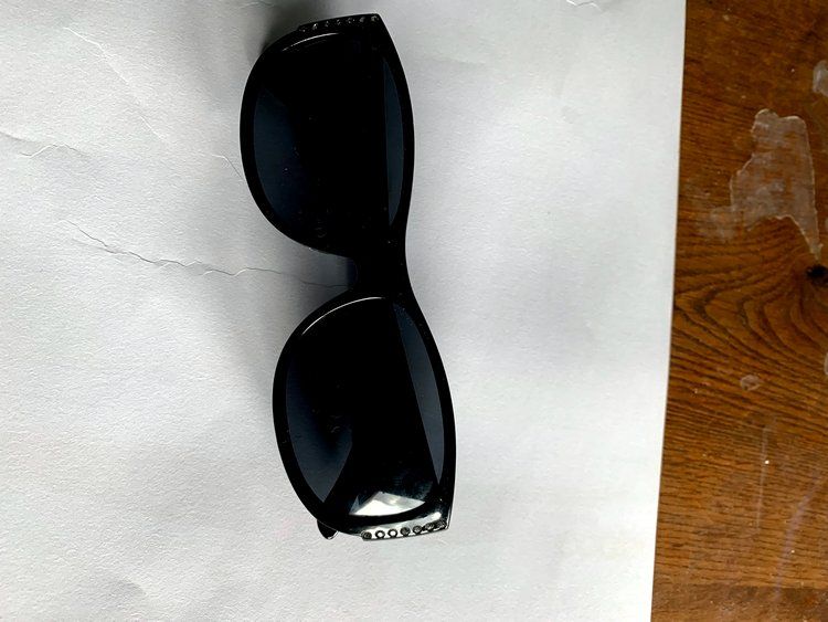 Brillen & Gläser: Sonnenbrille Cerjo. Super Qualität – Gebraucht aus Emmen von newcar4you 5