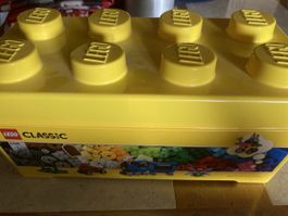Boîte de legos avec legos en vrac