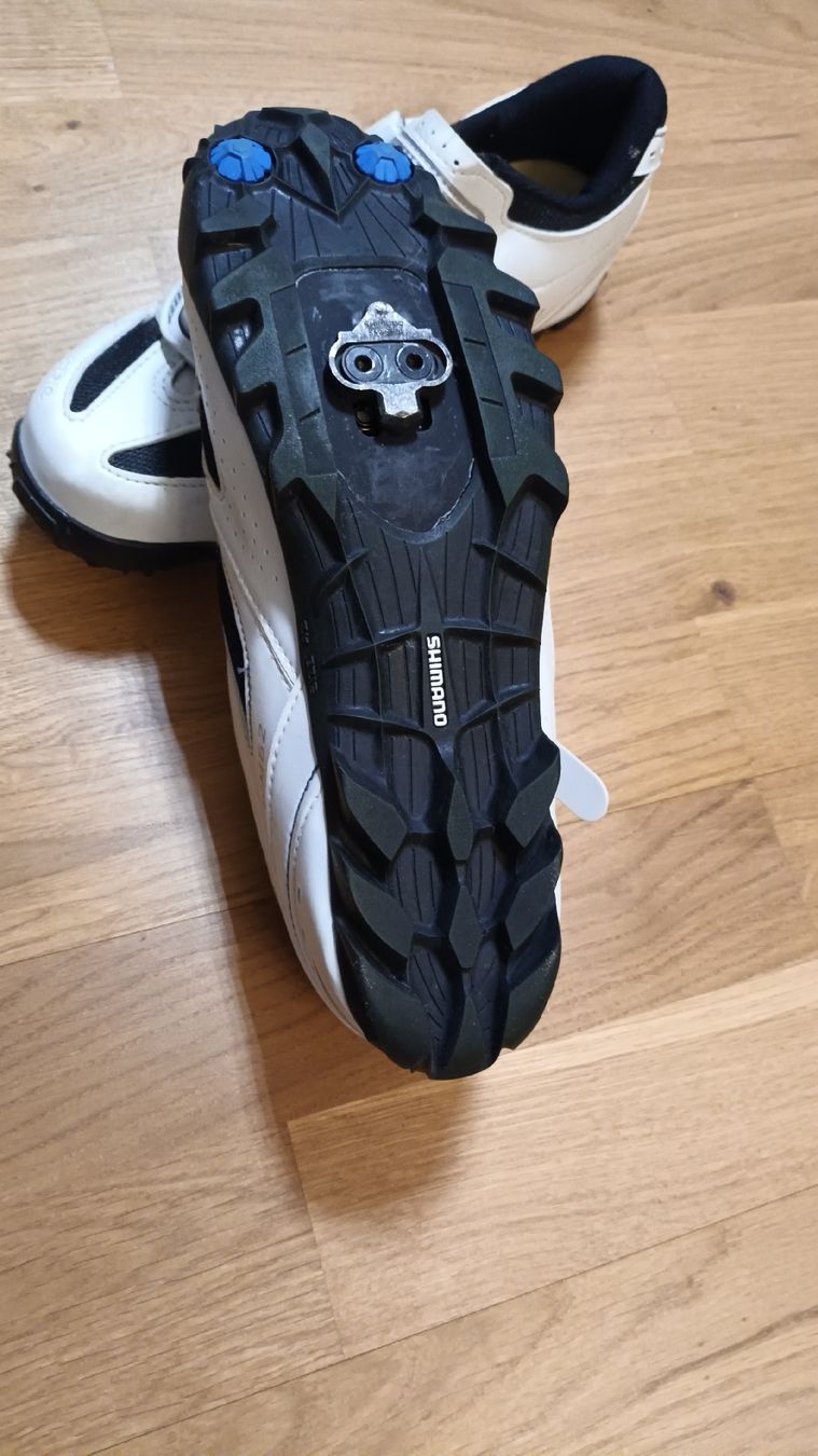 Shimano Chaussures hommes: Veloschuhe SHIMANO Gr.42 – D'occasion à chur par erika025 1