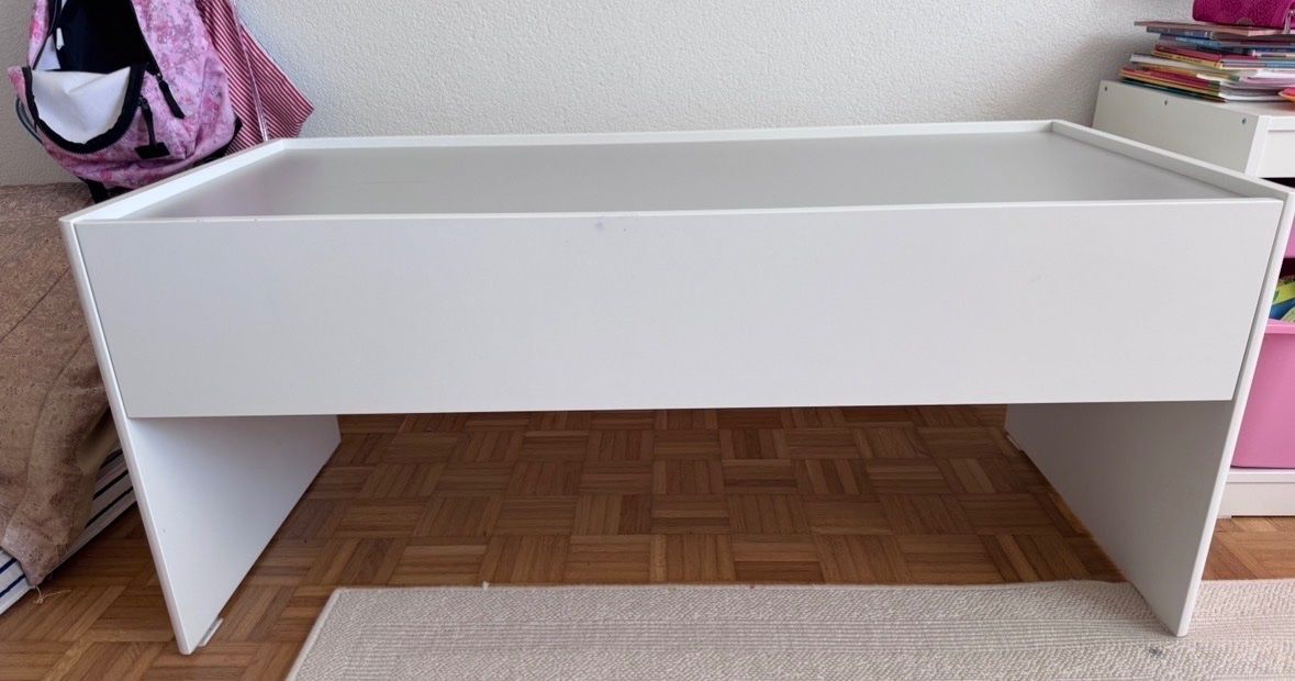 Ikea Tavoli: Spieltisch mit Stauraum – Usato da Bern venduto da mackan123