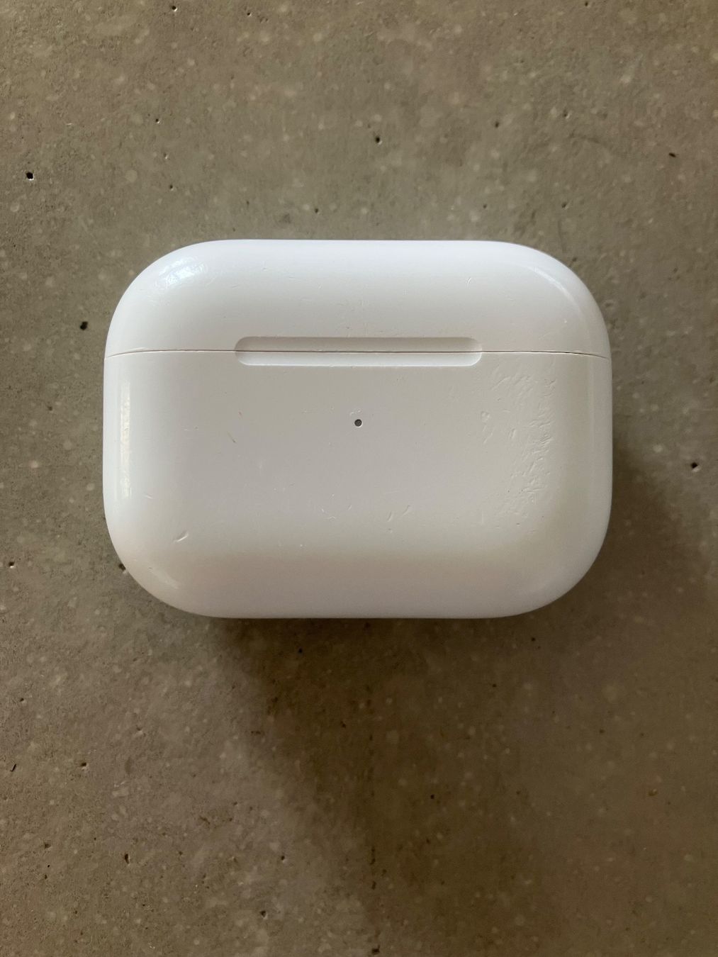 Apple Cuffie: Apple AirPods Pro 1 Charging Case – Usato da Lausanne venduto da mr.v 1