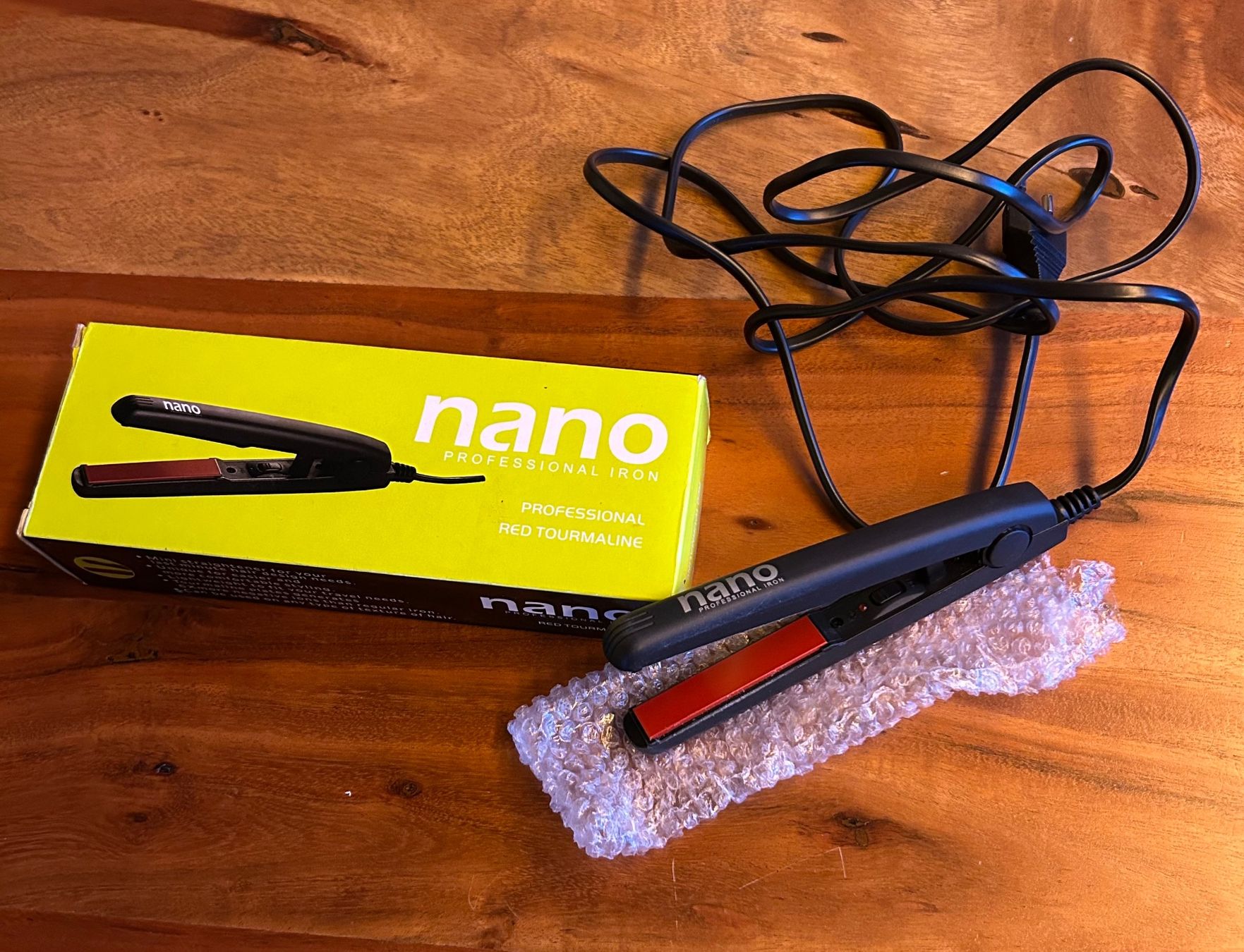 Piastre & Arricciacapelli: Glätteisen nano Professional Iron – Usato da Wil SG venduto da Bitzitom 1
