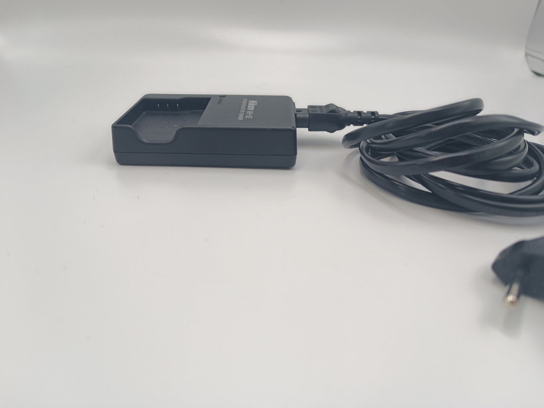 Nikon Altri Accessori: Nikon Battery charger MH-62 – Usato da Schlieren venduto da 2nd-Life 3