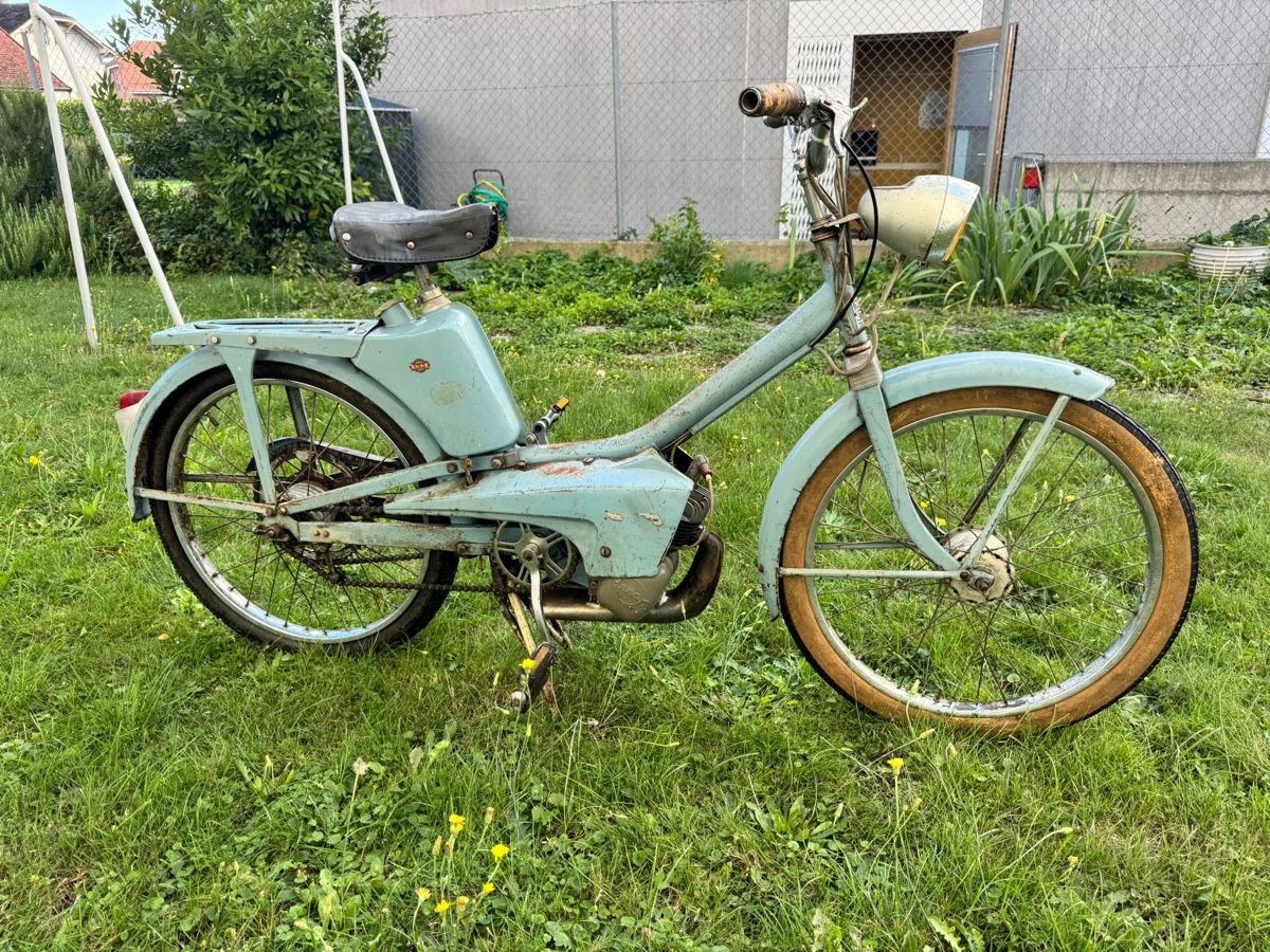 cyclomoteur vap 1944 VAP 1 moteur auxiliaire 50cc (# 1925) – The Online Bicycle Museum main image 1